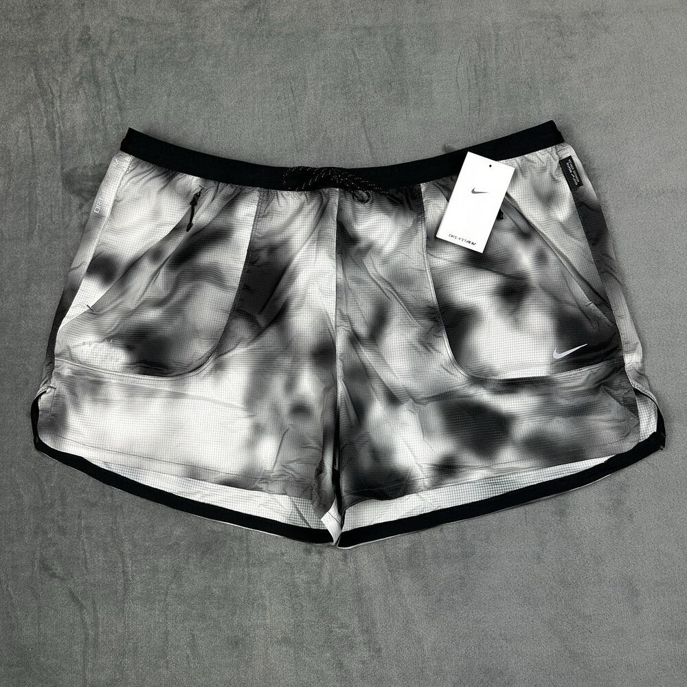NWT Nike Running Division Breathe Dri-FIT ADV 4" Shorts Men XXL Black HJ4150-010